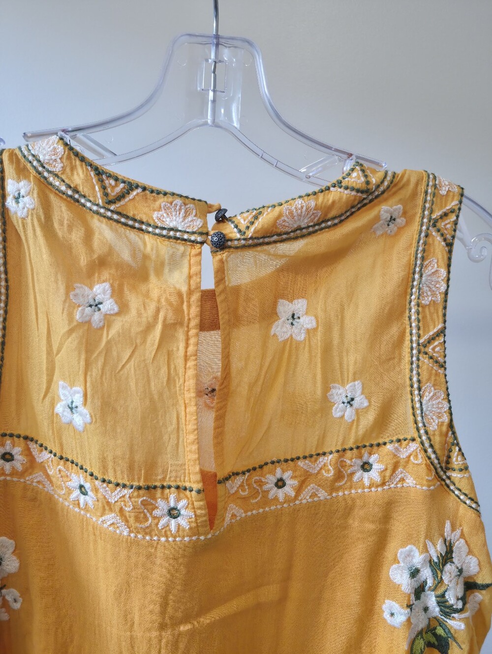 Anthropologie Yellow Embroidered Floral Cotton Shift Dress Women's Boho Size 6 - Picture 3 of 5